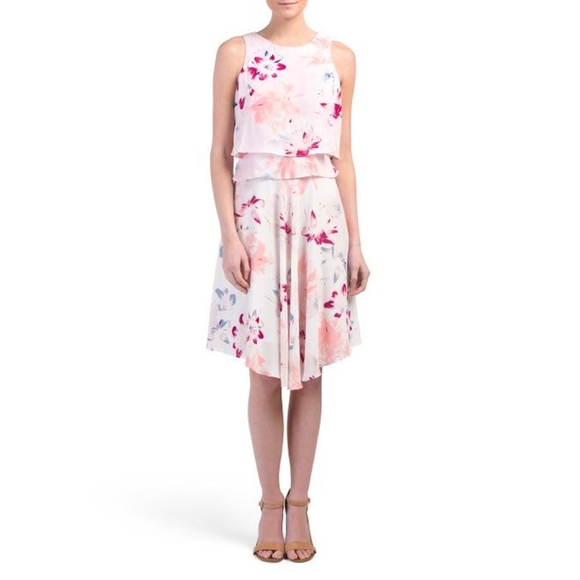 IVANKA TRUMP Dresses & Skirts - Women's IVANKA TRUMP Pink and White Floral Tiered Dress Size 6